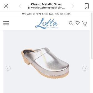 Size 9 Lotta from Stockholm clogs